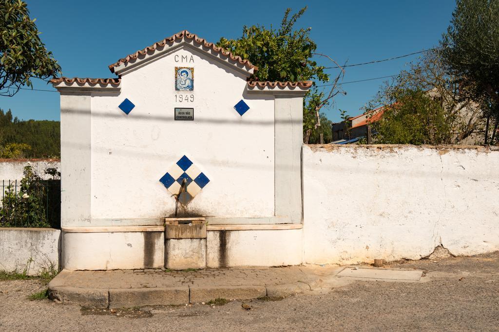Гостевой дом Quinta Da Eira Velha Aldeia do Mato  Экстерьер фото